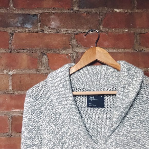 American Eagle Outfitters Sweaters - AEO Light Grey Knit Cardigan